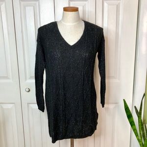 Motherhood v-neck sparkly cable knit sweater